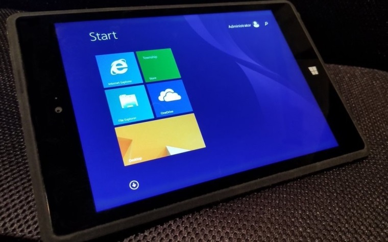 Ukky zruenho Surface Mini tabletu